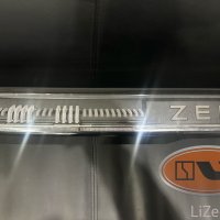 Задняя фара центральная zeekr 001 рестайлинг