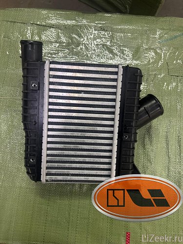Интеркулер левый LiXiang L7/L8/L9