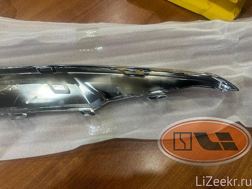 Накладка бампера нижняя левая zeekr 009